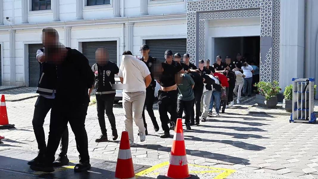 Fuhuş operasyonu: Çok sayıda tutuklama var! 1